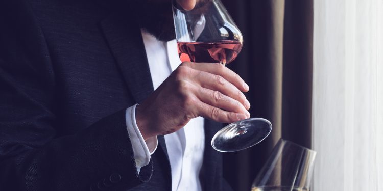 How To Taste Wine Like A Pro: The 5 S’s