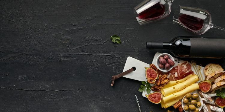 To Eat or Not To Eat: Wine Tasting with or without food