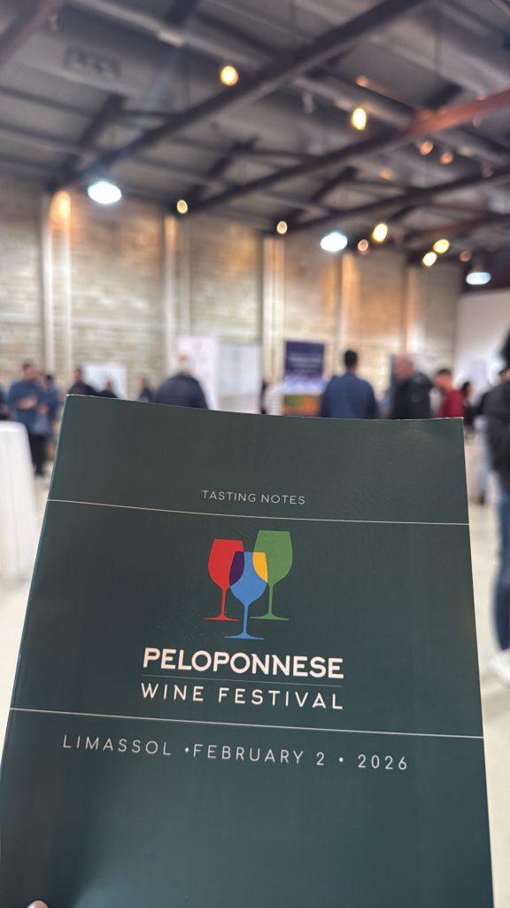 EC7C566E C4DC 49D3 B981 422F307D1A8E